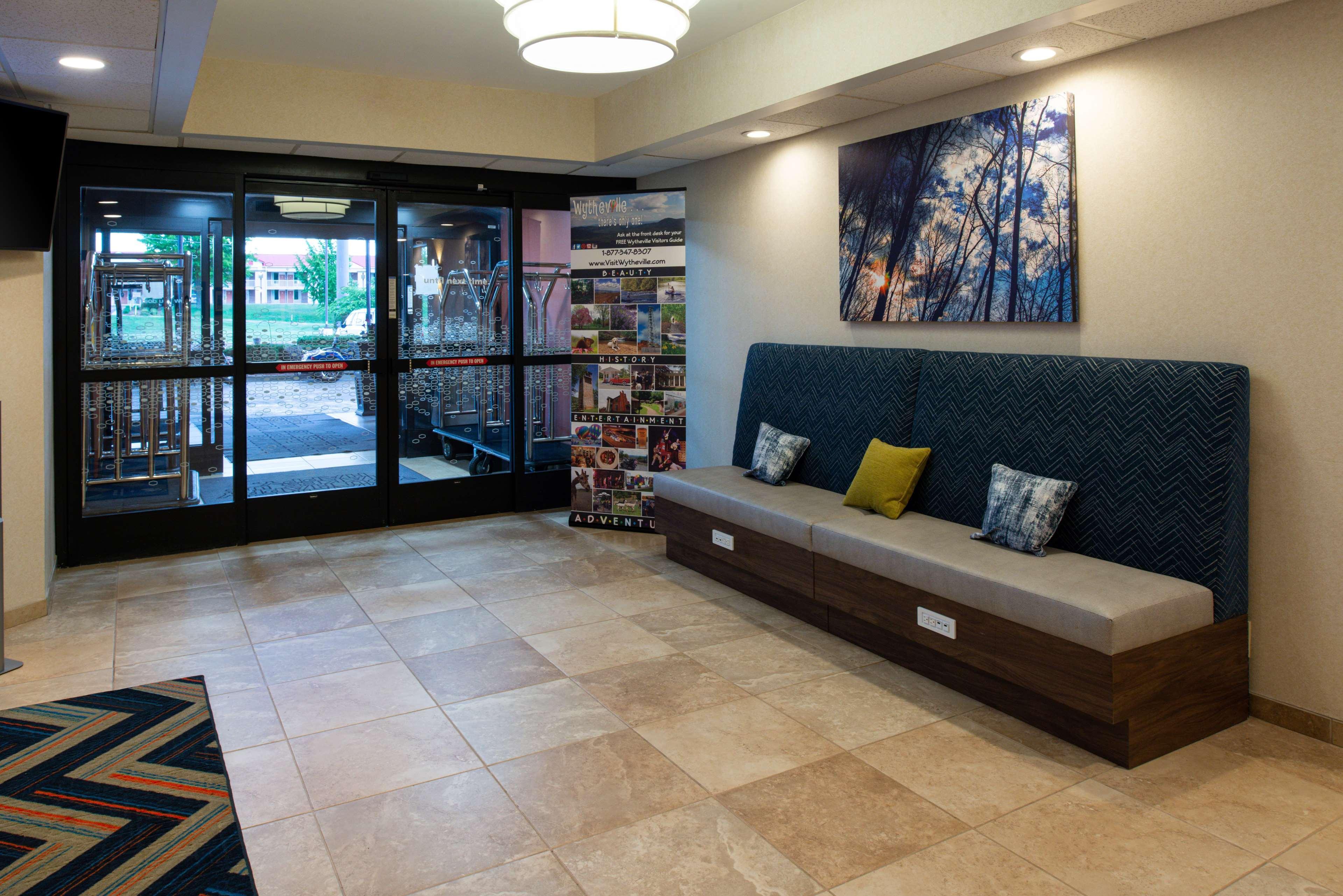Hampton Inn Wytheville Dış mekan fotoğraf