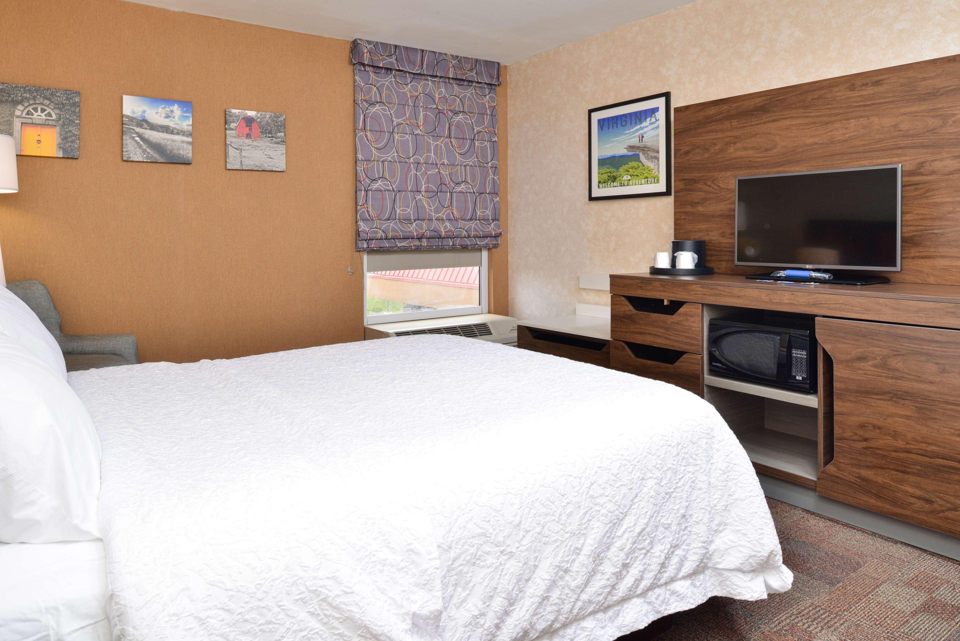 Hampton Inn Wytheville Dış mekan fotoğraf